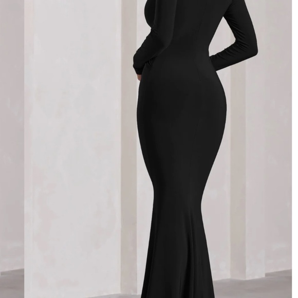 Club L London Aluna Black Plunge-Neck Twisted Split Maxi Dress - Picture 5 of 5
